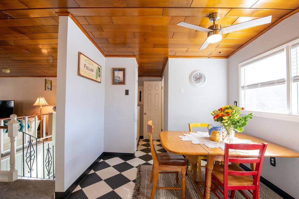 The Mint Cottage With Garden Анкоридж Экстерьер фото